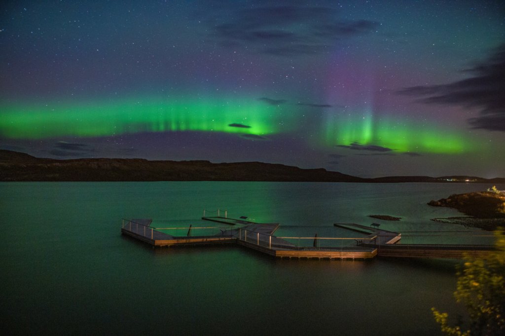 Northern-lights-Vok-Baths-1024x683
